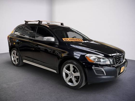VOLVO XC60 2.0 T5 R DESIGN TURBO GASOLINA 4P AUTOMÁTICO